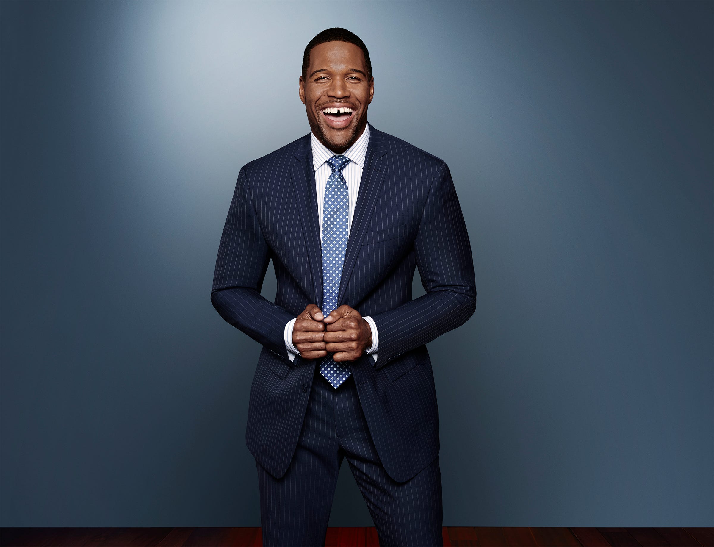 Michael Strahan wants to dress ...